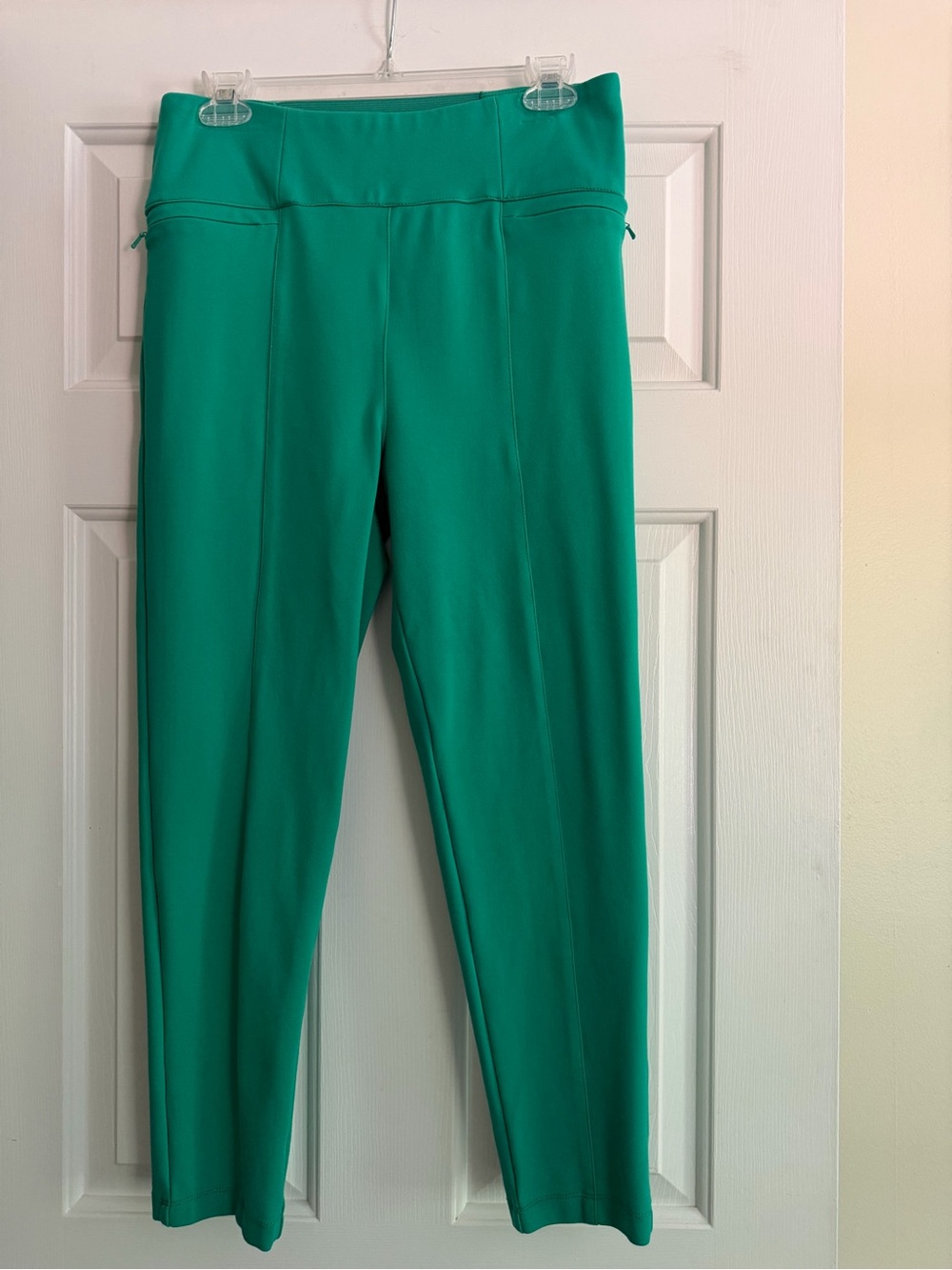 Betabrand Cropped Ponte Pants in Kelly Green